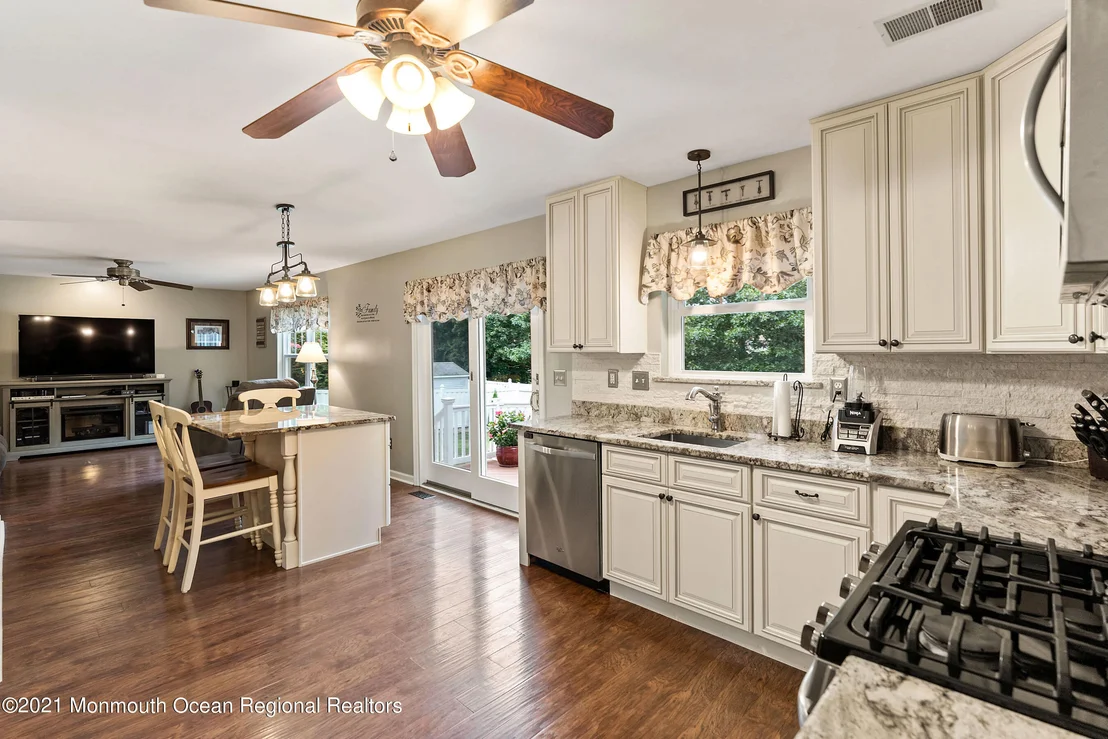 Photo of 19 Carrie Drive