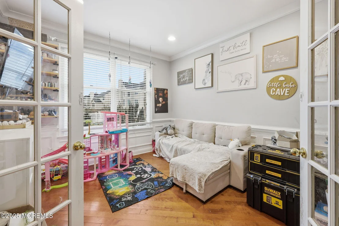 Photo of 11 Penny Lane