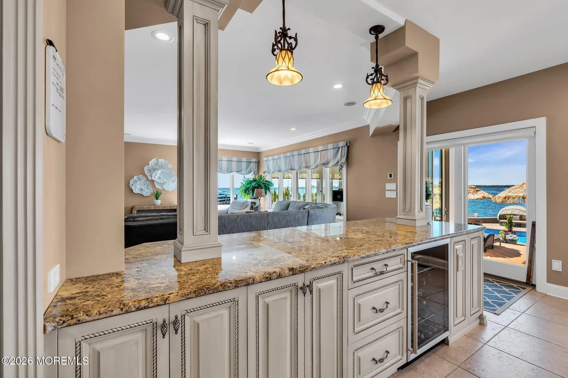 Photo of 531 Bayview Drive