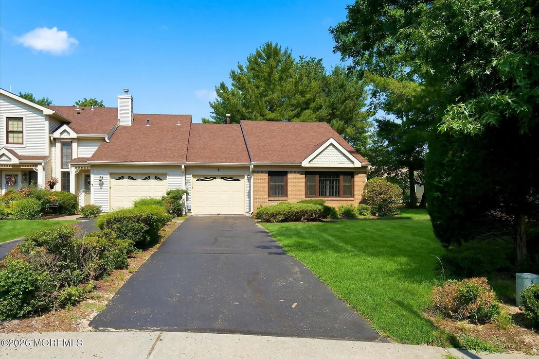 Photo of 7 Riva Boulevard
