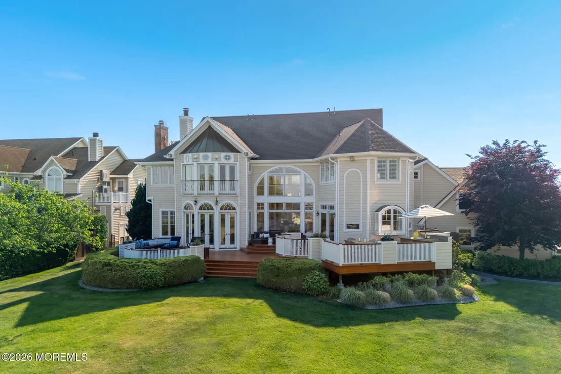 Photo of 229 Comanche Drive
