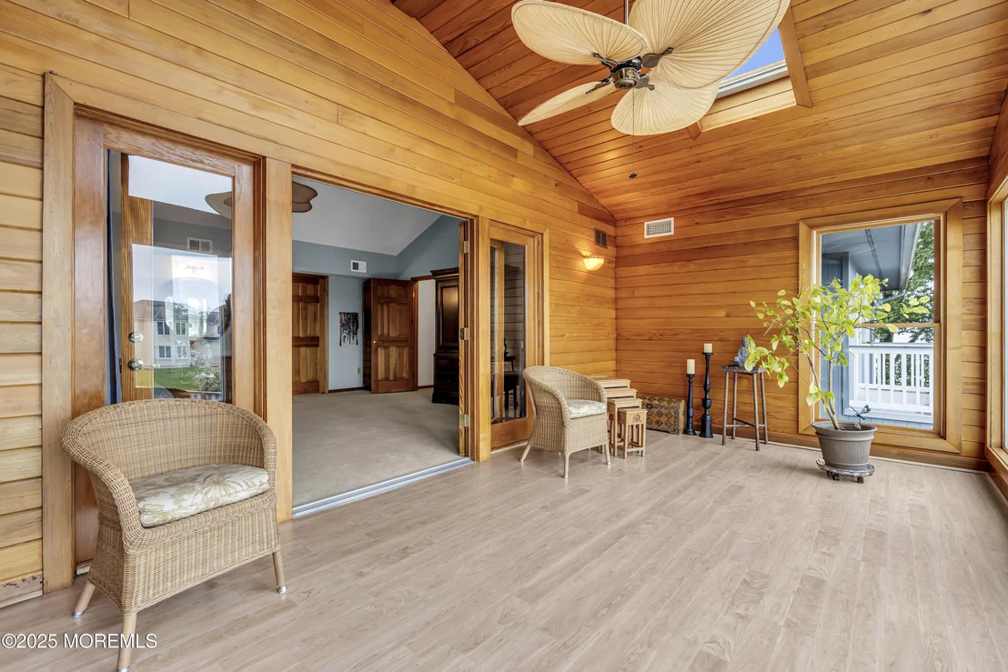 Photo of 560 Midwood Drive