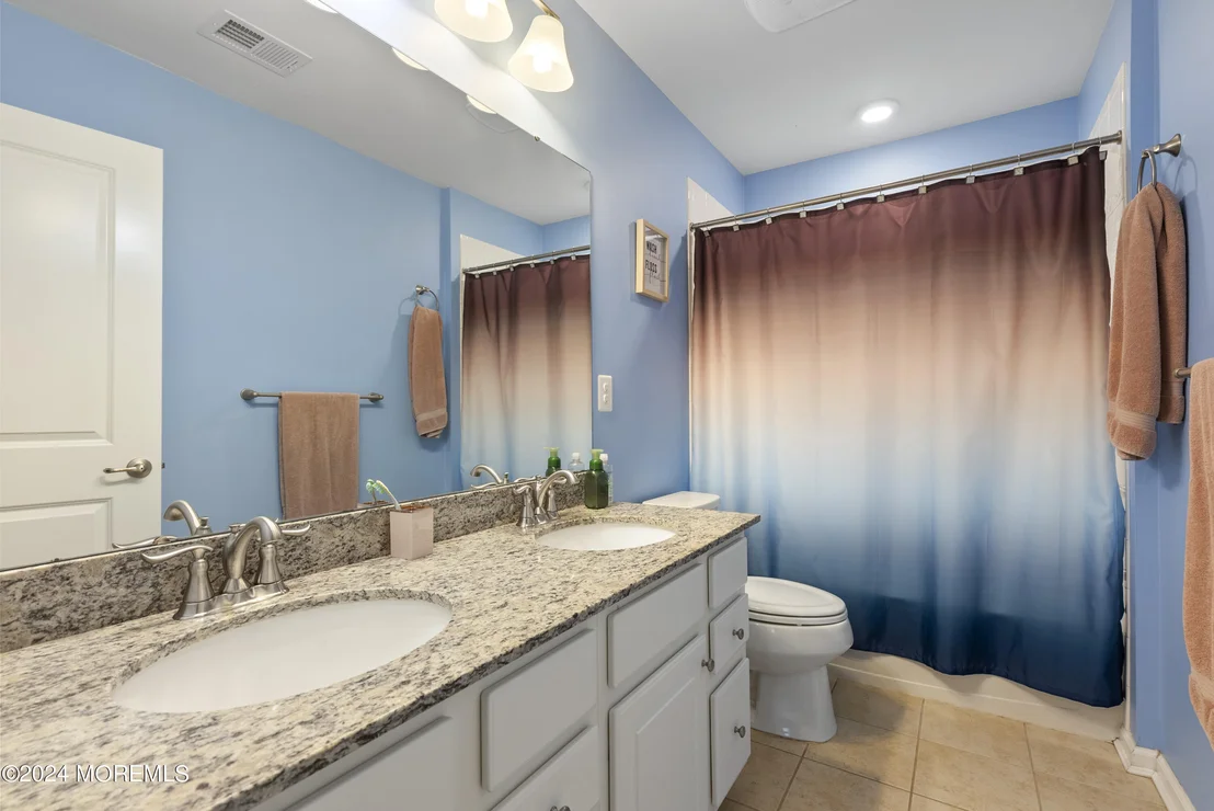 Photo of 115 Emerson Lane