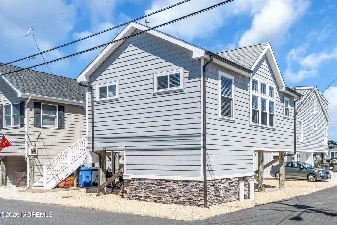 Photo of 210 Harbor Drive