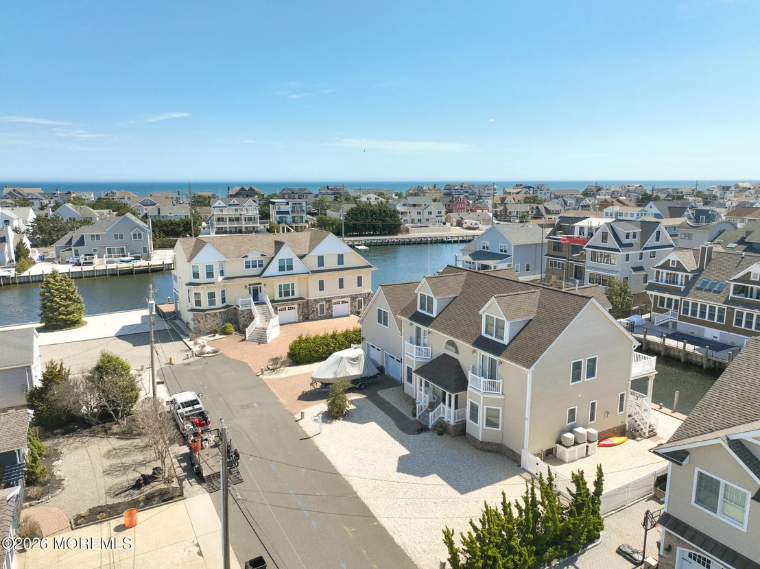 Photo of 305 Sloop Lane