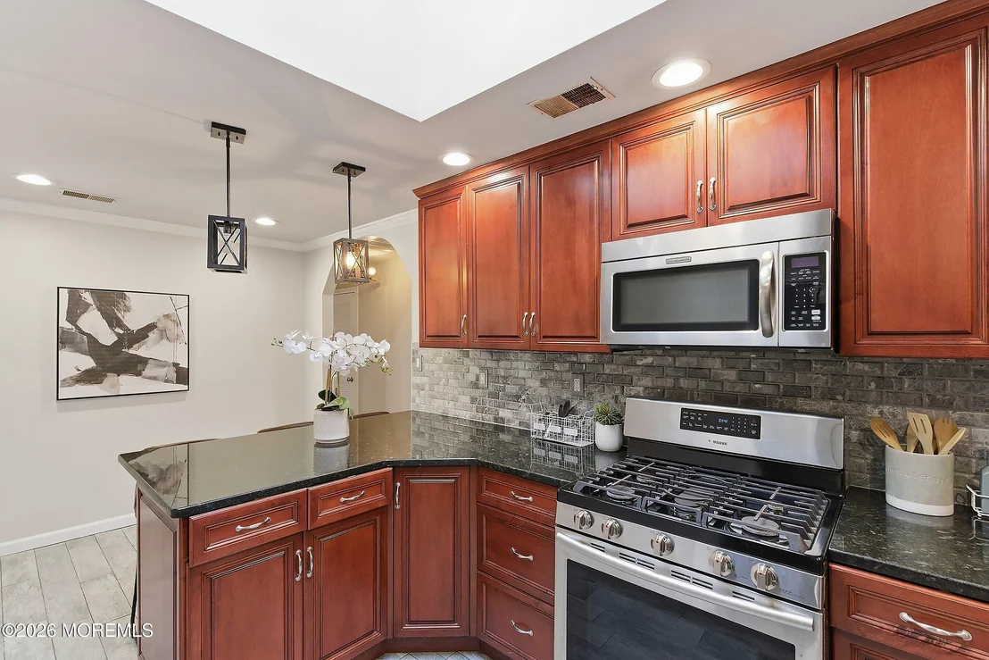 Photo of 215 Sunset Lane