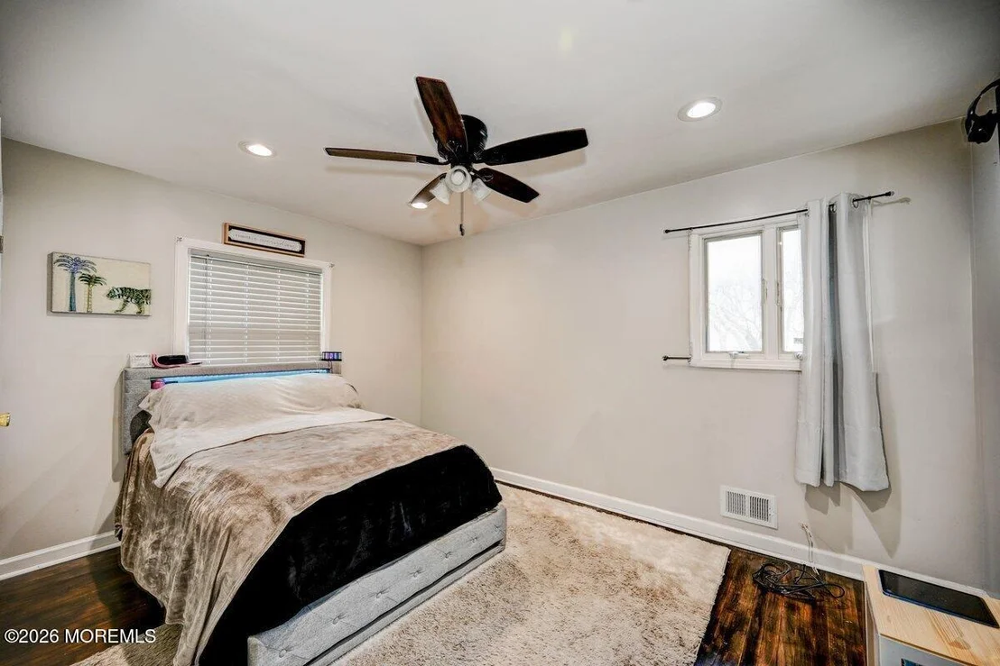 Photo of 6 Meadowbrook Drive