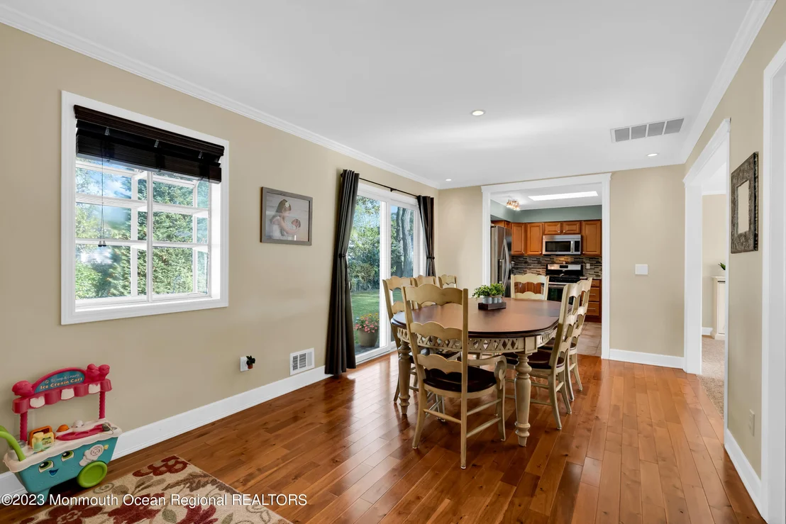 Photo of 1435 Flintoft Avenue