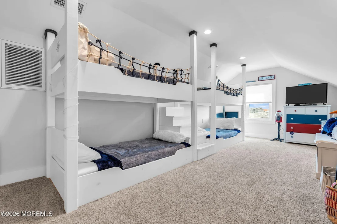 Photo of 237 Bay Shore Drive