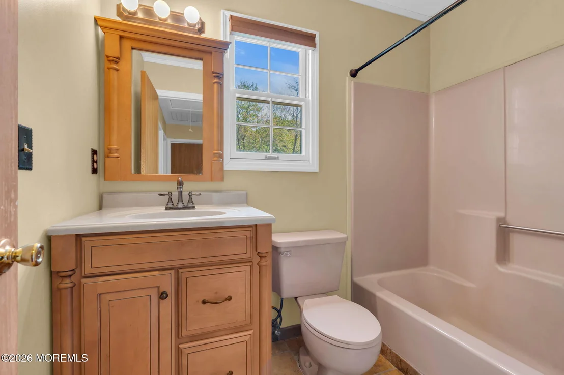 Photo of 205 Frank Applegate Road