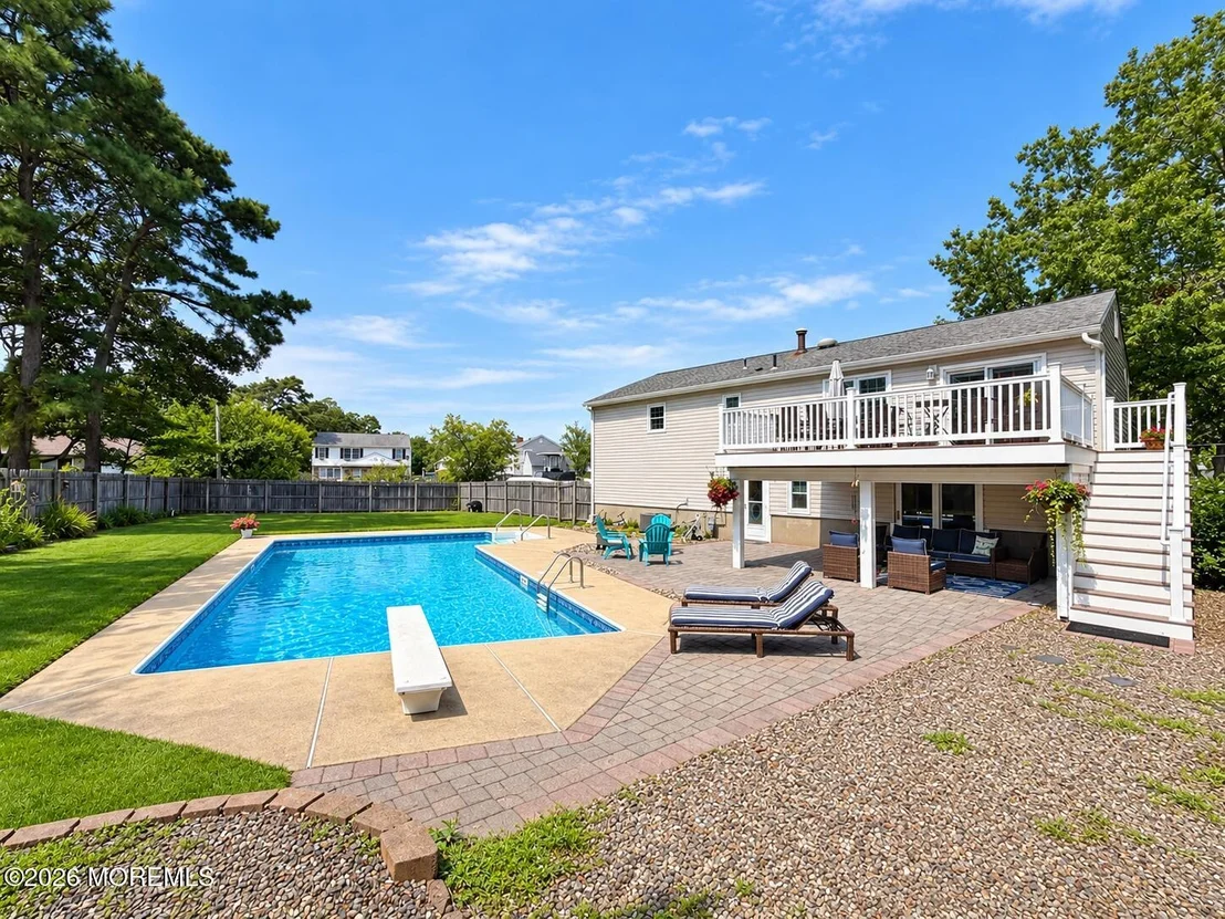 Photo of 420 Crestview Terrace