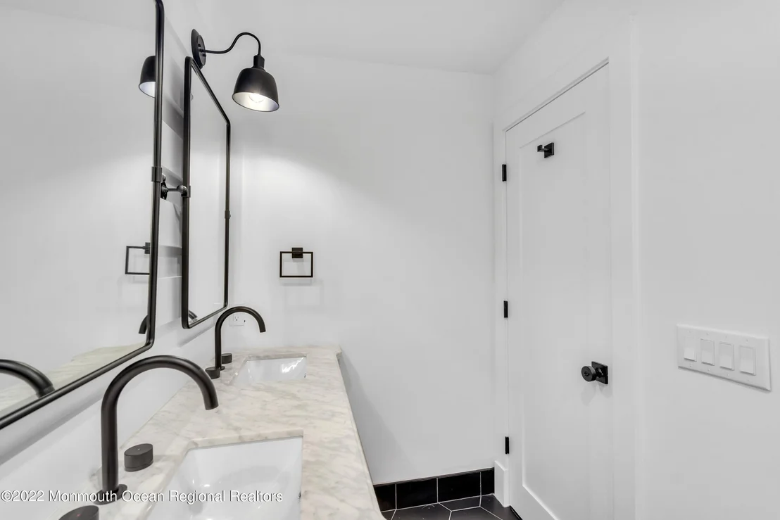 Photo of 376 Orenda Circle