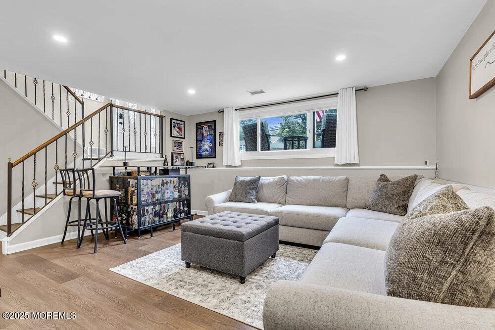 Photo of 9 Warren Drive