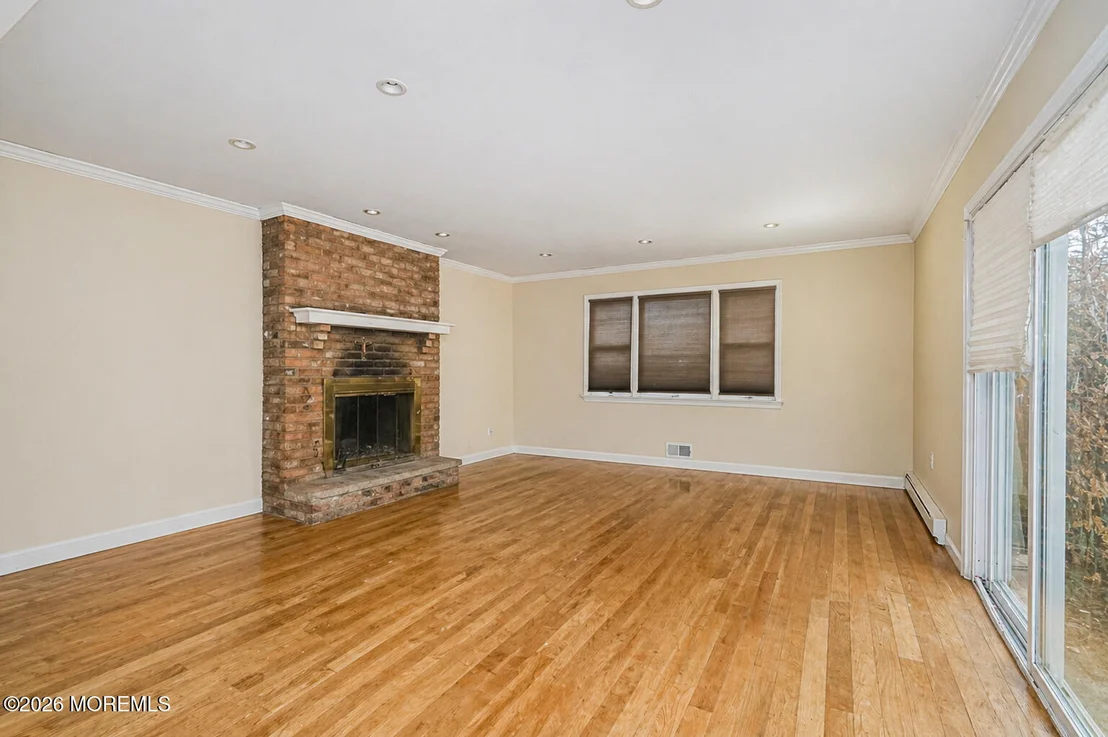 Photo of 74 Center Avenue