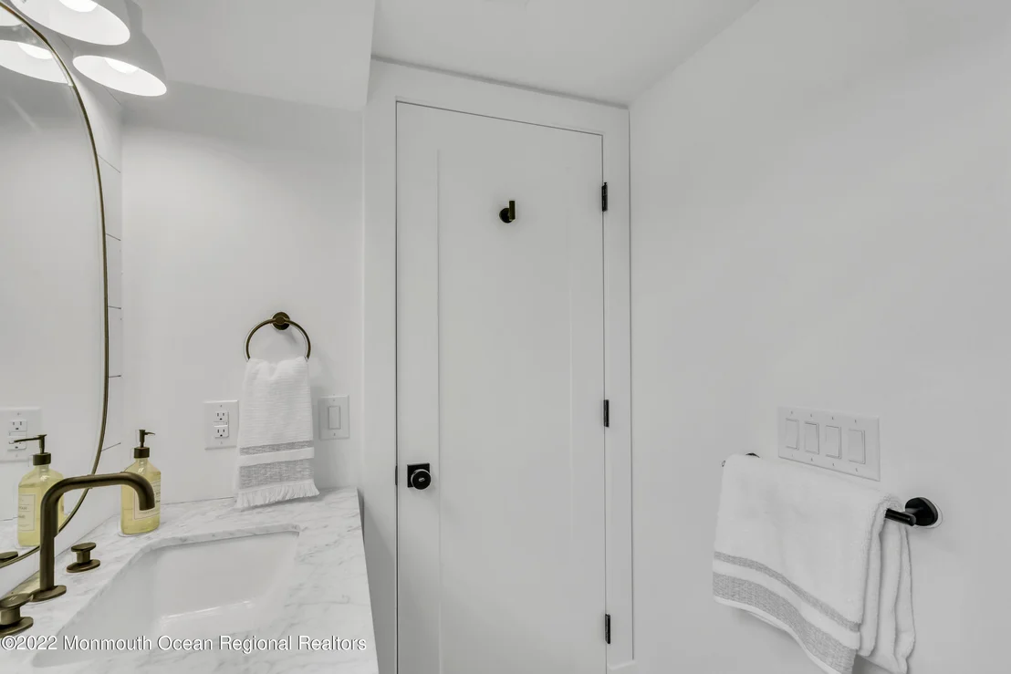 Photo of 376 Orenda Circle