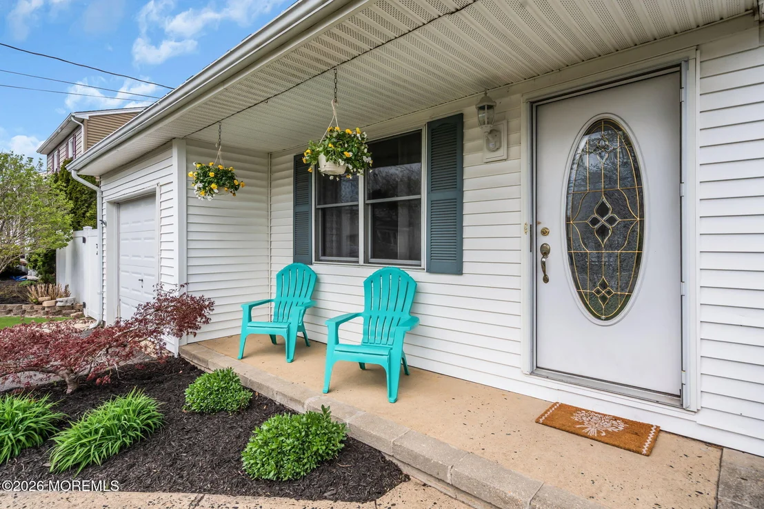 Photo of 305 Hudson Drive