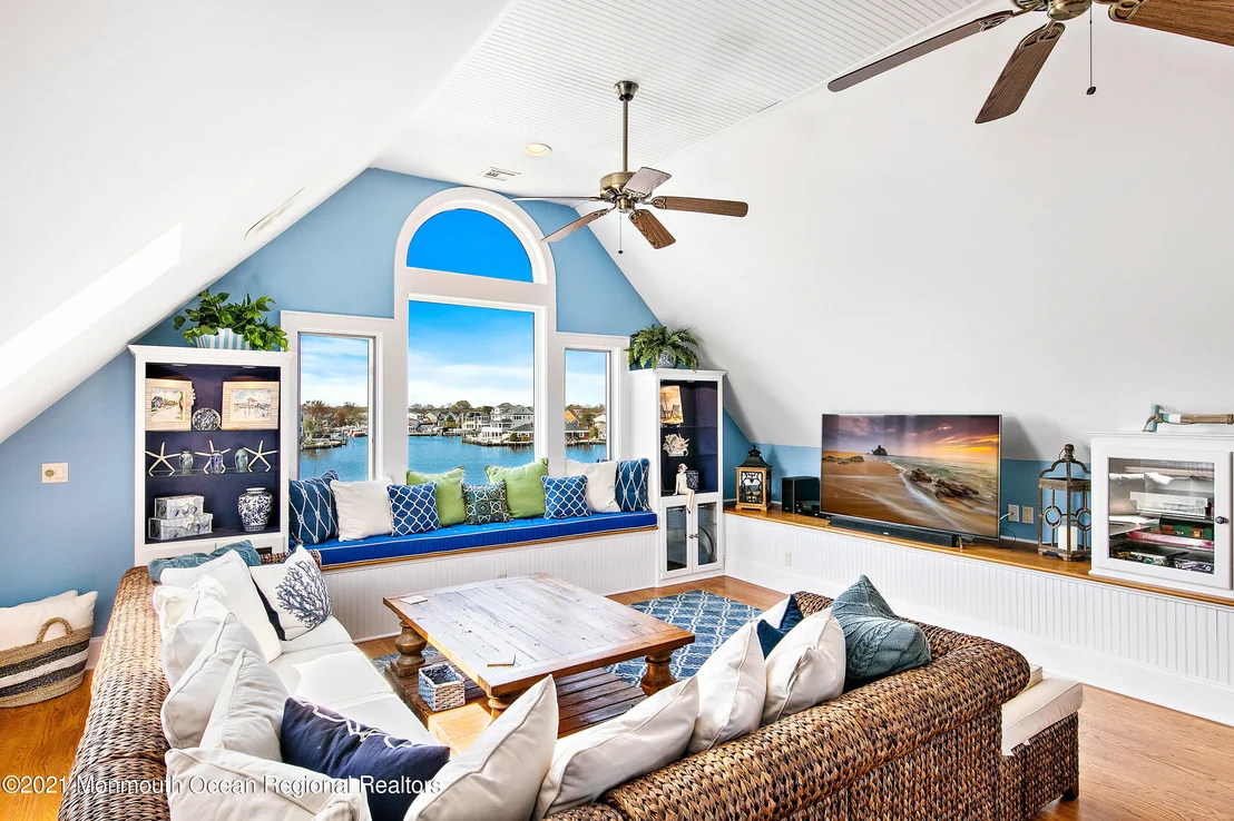 Photo of 770 North Drive