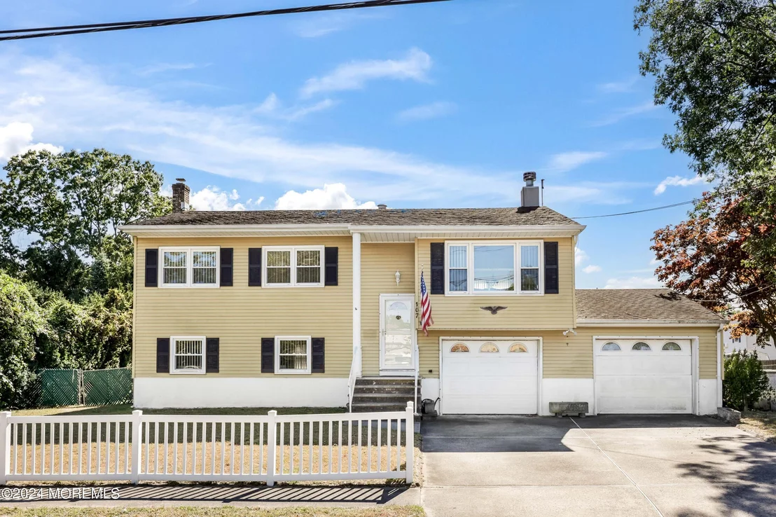 Photo of 107 Poplar Way