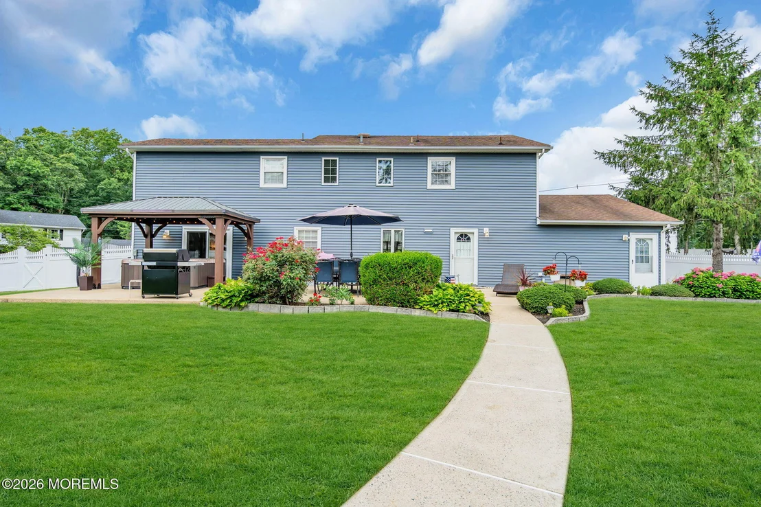 Photo of 1 Meadowbrook Drive