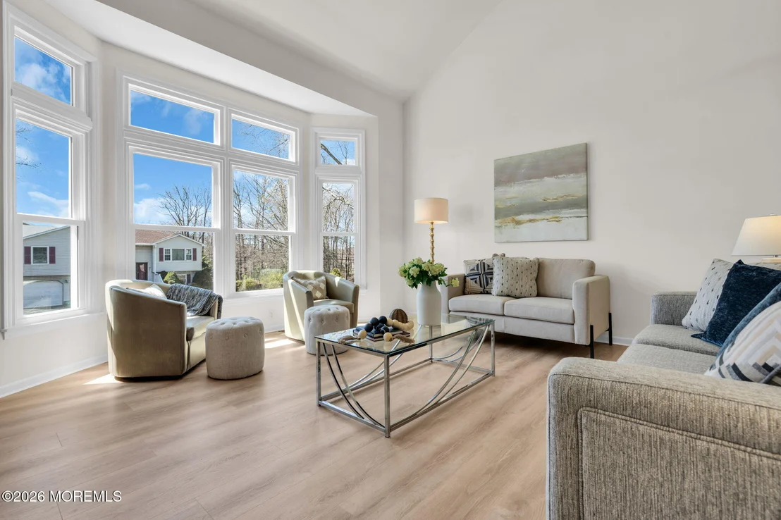 Photo of 522 Woolley Drive