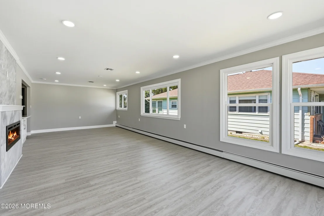 Photo of 429 Saint Thomas Drive