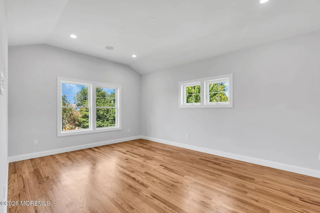 Photo of 808 Allaire Road