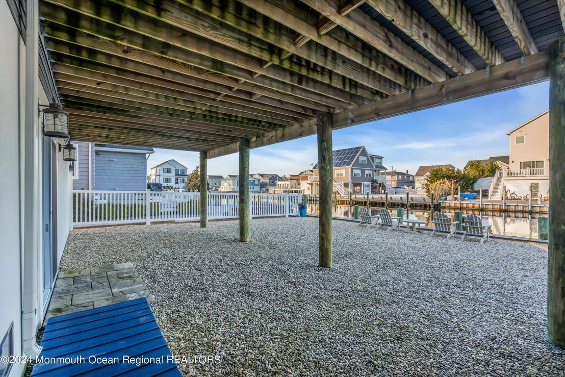 Photo of 106 Saint Lawrence Boulevard