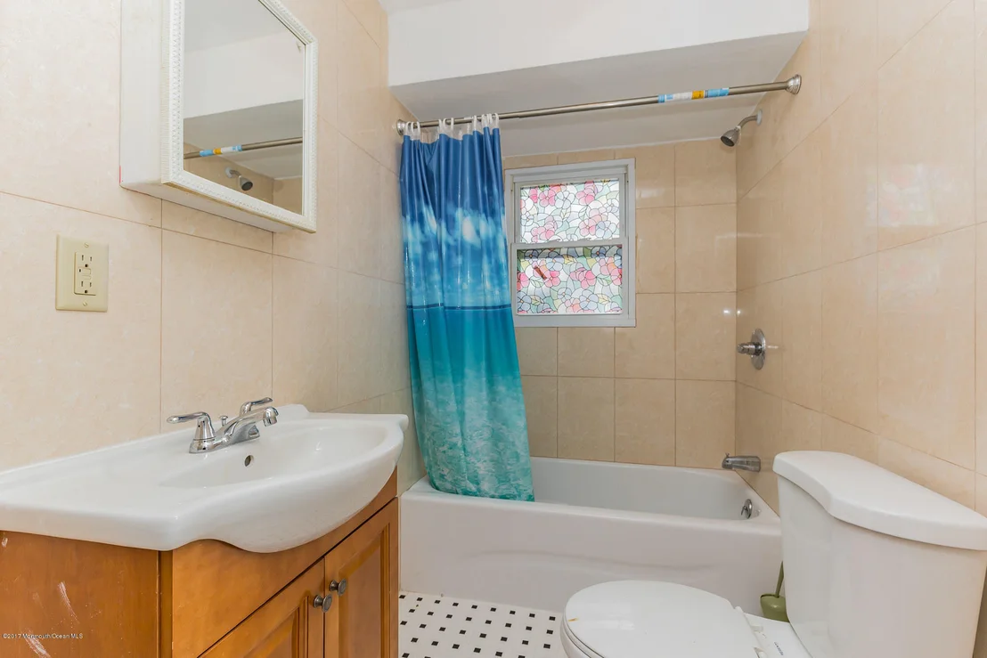 Photo of 511 Barber Avenue