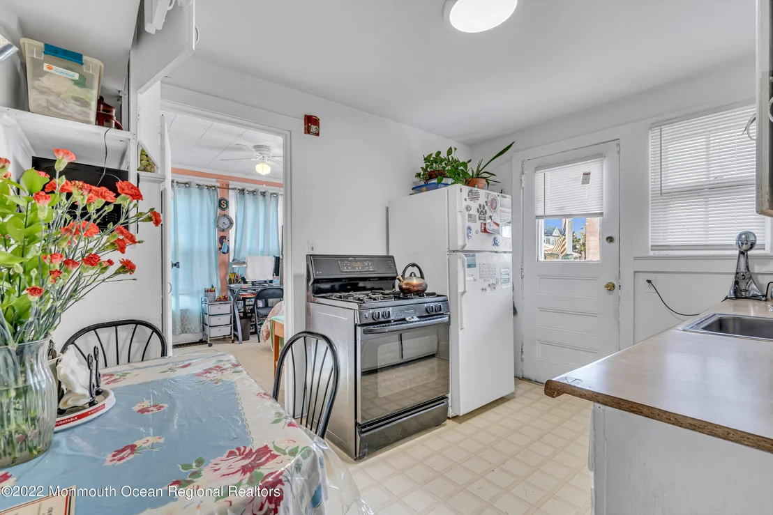 Photo of 68 Maple Avenue