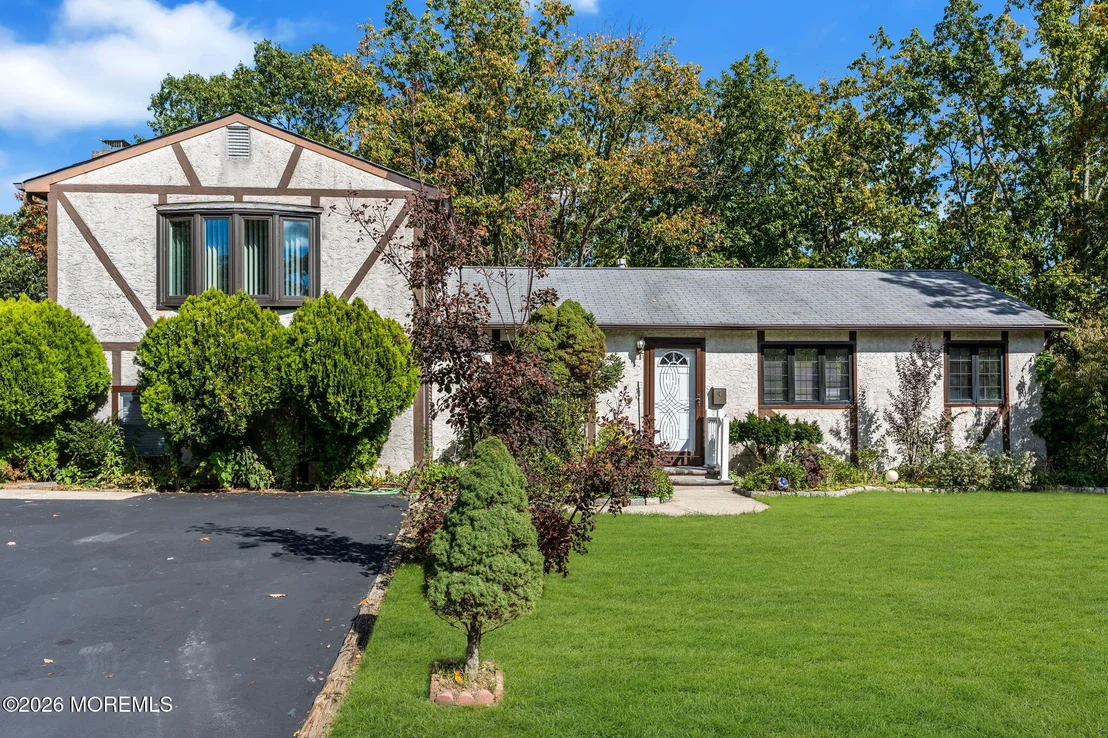 Photo of 4 Hemlock Road