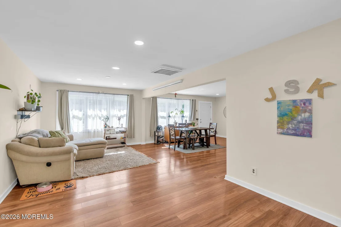 Photo of 308 Emerald Drive