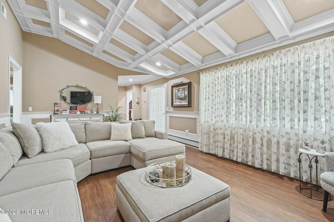 Photo of 296 Sunnybrook Road