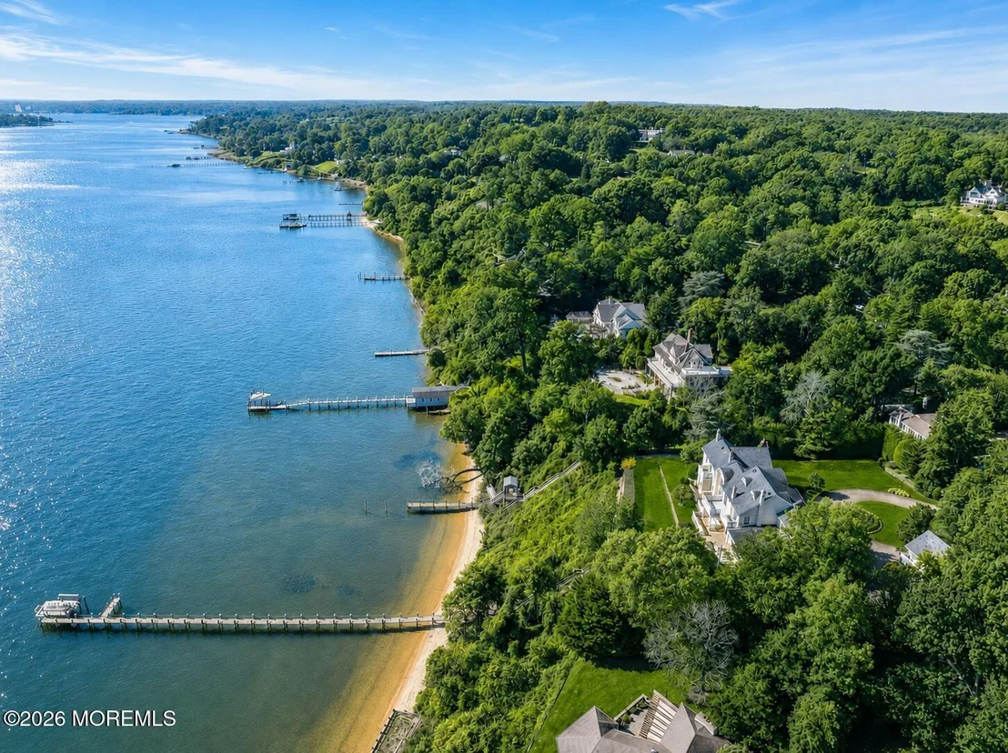 Photo of 934 Navesink River Road