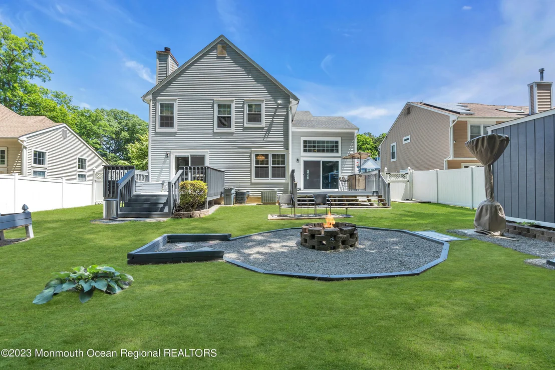 Photo of 7 Spruce Hollow Drive