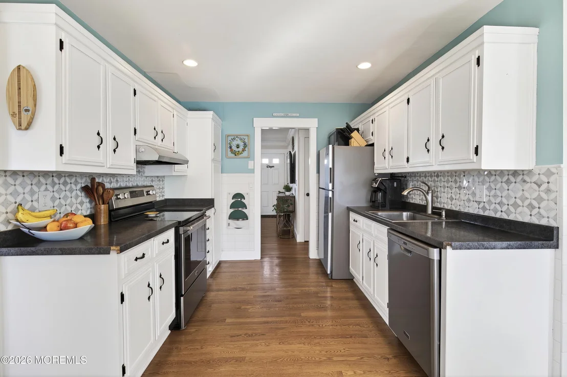 Photo of 105 Cranbury Road