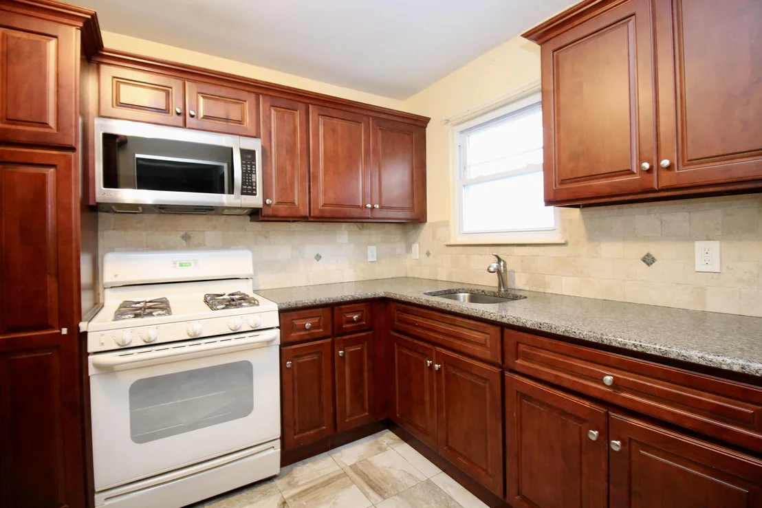 Photo of 1310 Emma Place