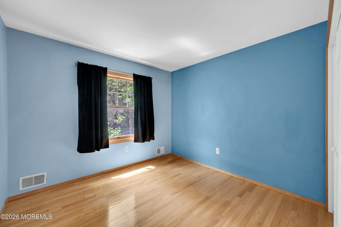 Photo of 718 Auth Avenue