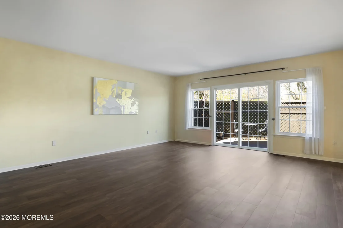 Photo of 22 Fairway Boulevard