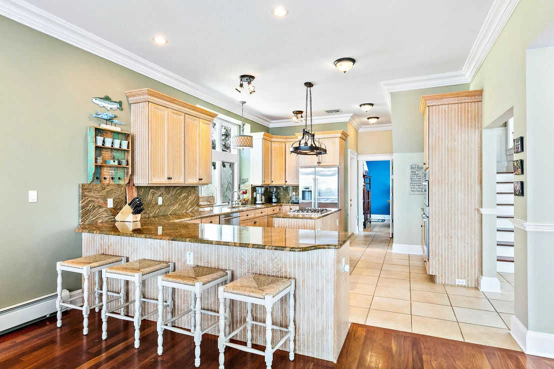 Photo of 770 North Drive