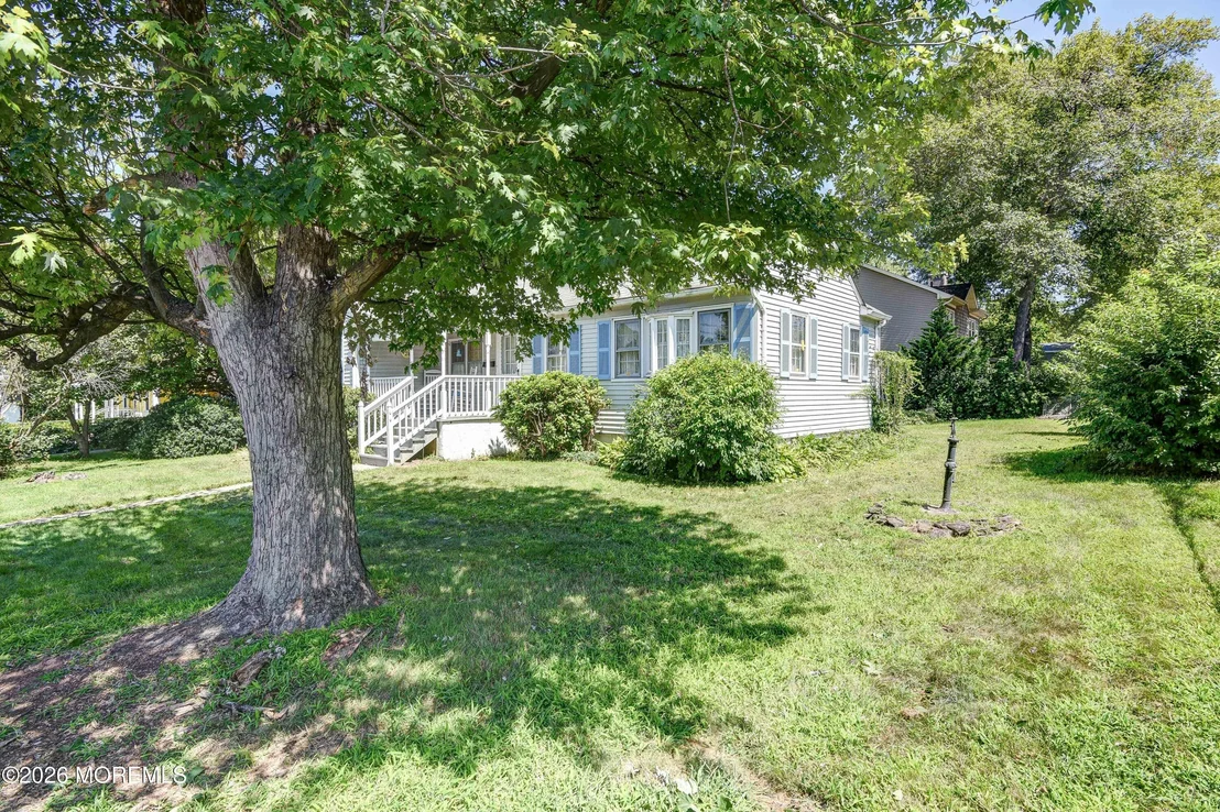 Photo of 753 Lorraine Drive