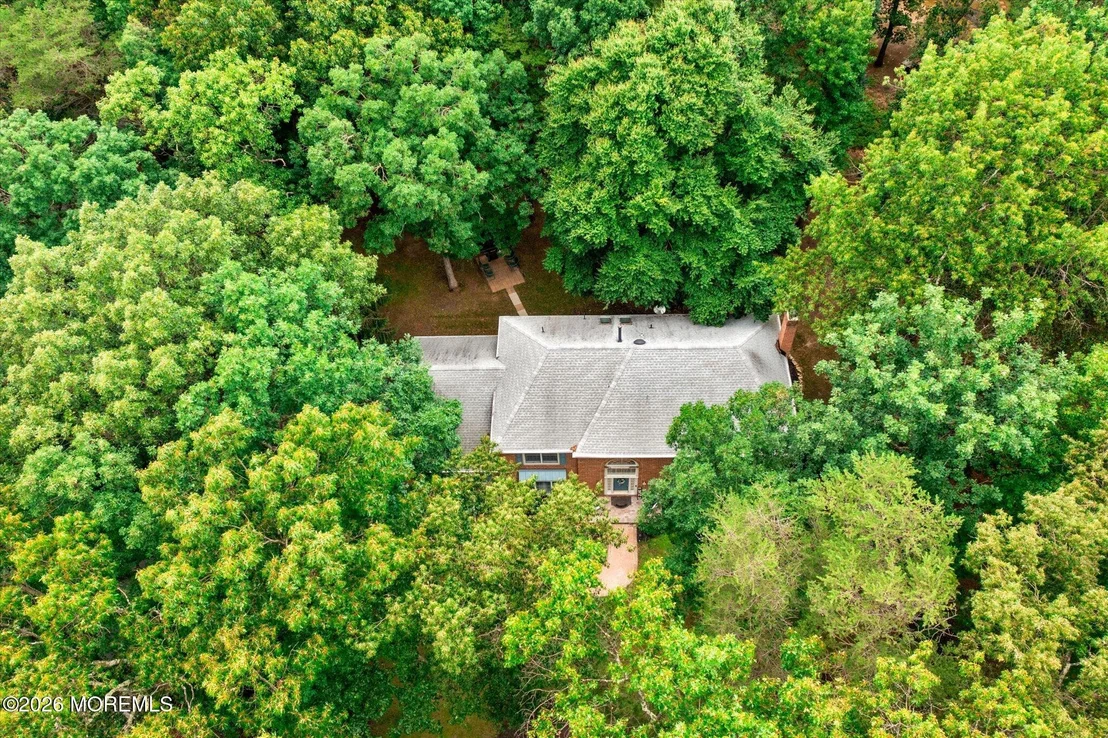 Photo of 4 Pine Tree Drive