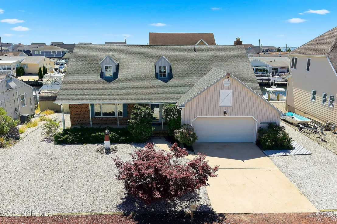Photo of 832 Forepeak Drive
