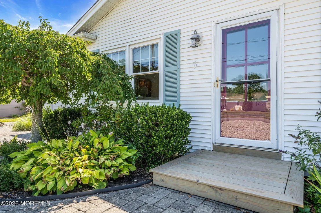 Photo of 39 Parkers Point Boulevard