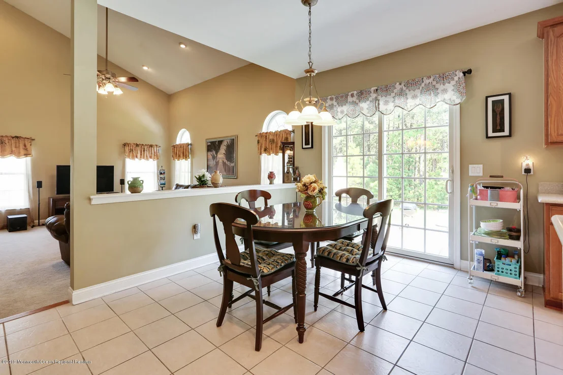 Photo of 122 Adams Way