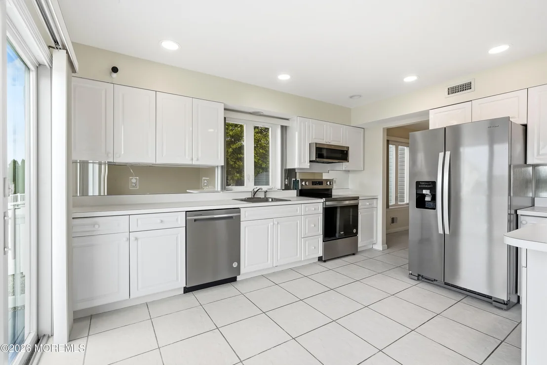 Photo of 717 Fairview Lane