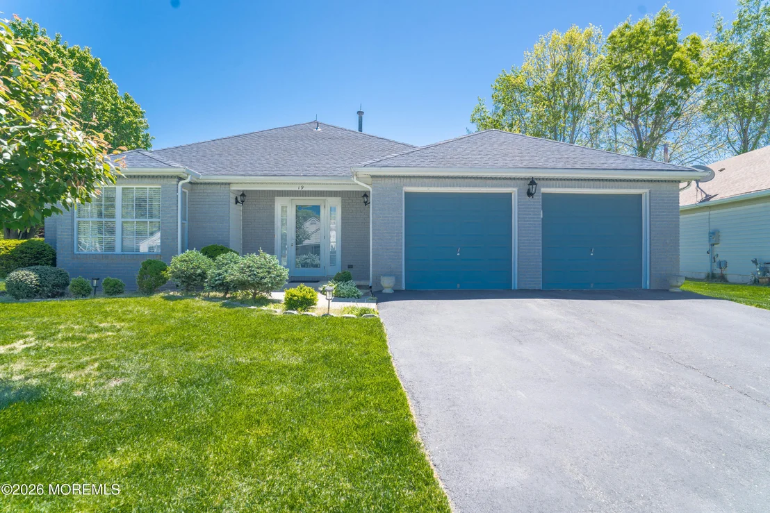 Photo of 19 Mayapple Drive