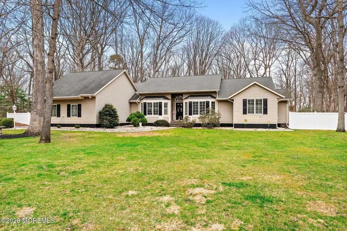 Photo of 5 Pin Oak Drive