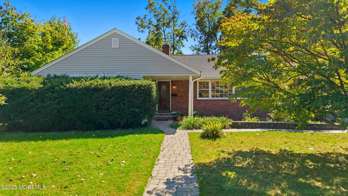 Photo of 7 Sunset Avenue