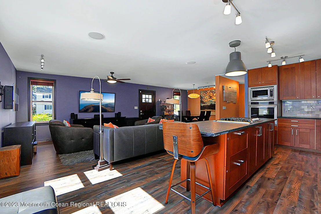 Photo of 175 Delaware Avenue