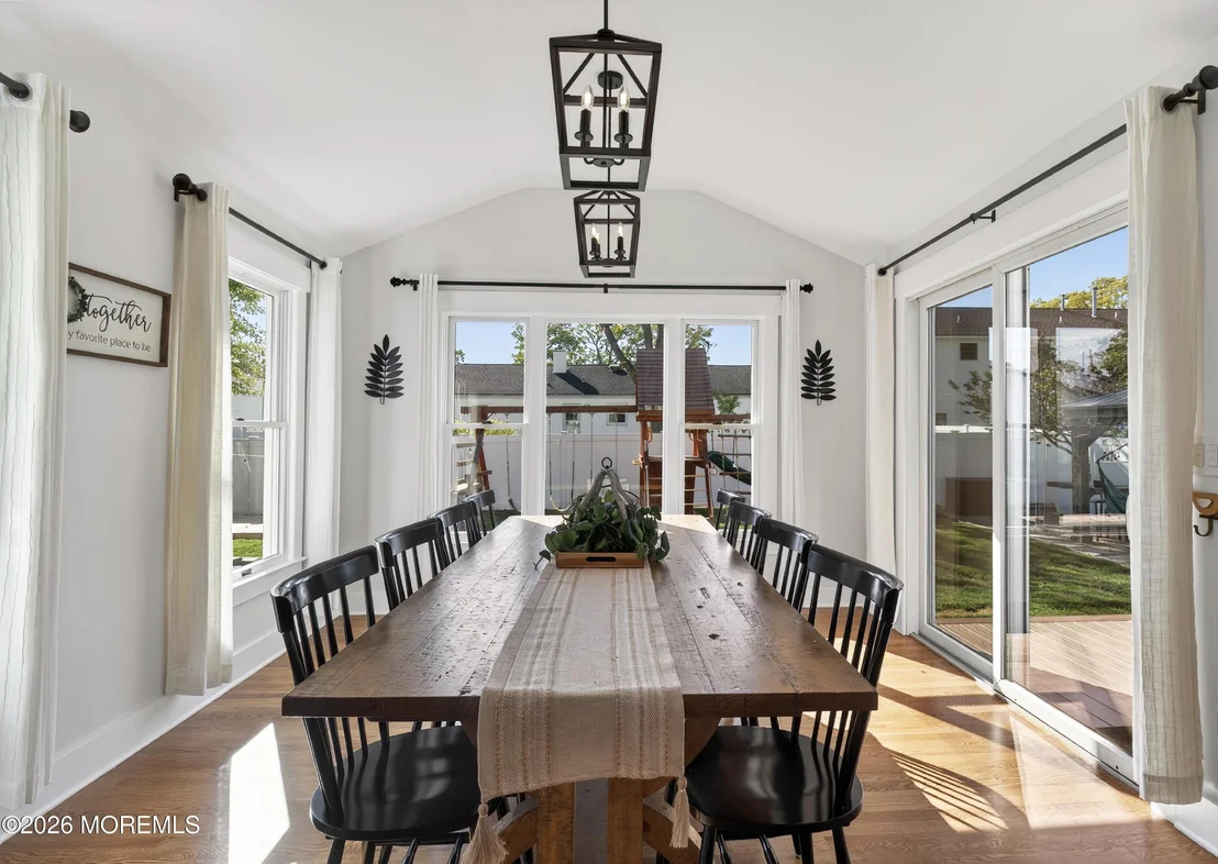 Photo of 105 Cranbury Road